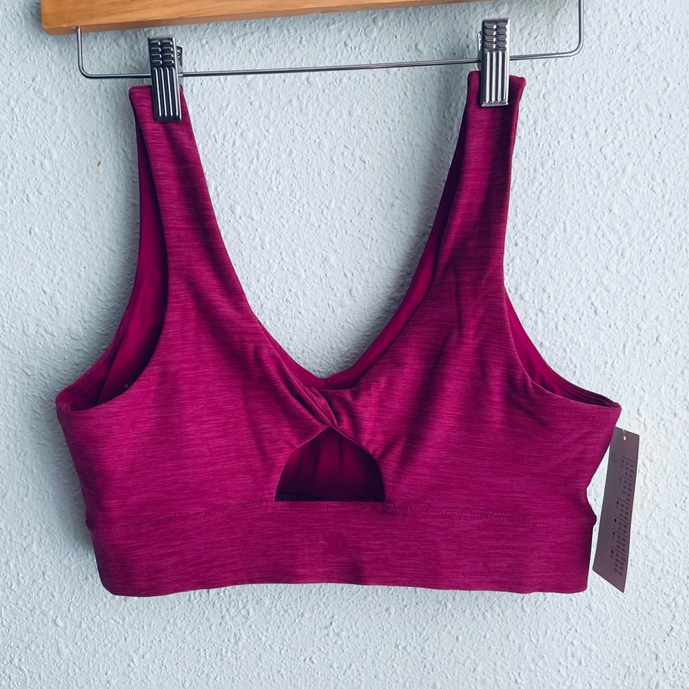 All in Motion Longline Twist Back Women’s Sports Bra - Picture 5 of 7